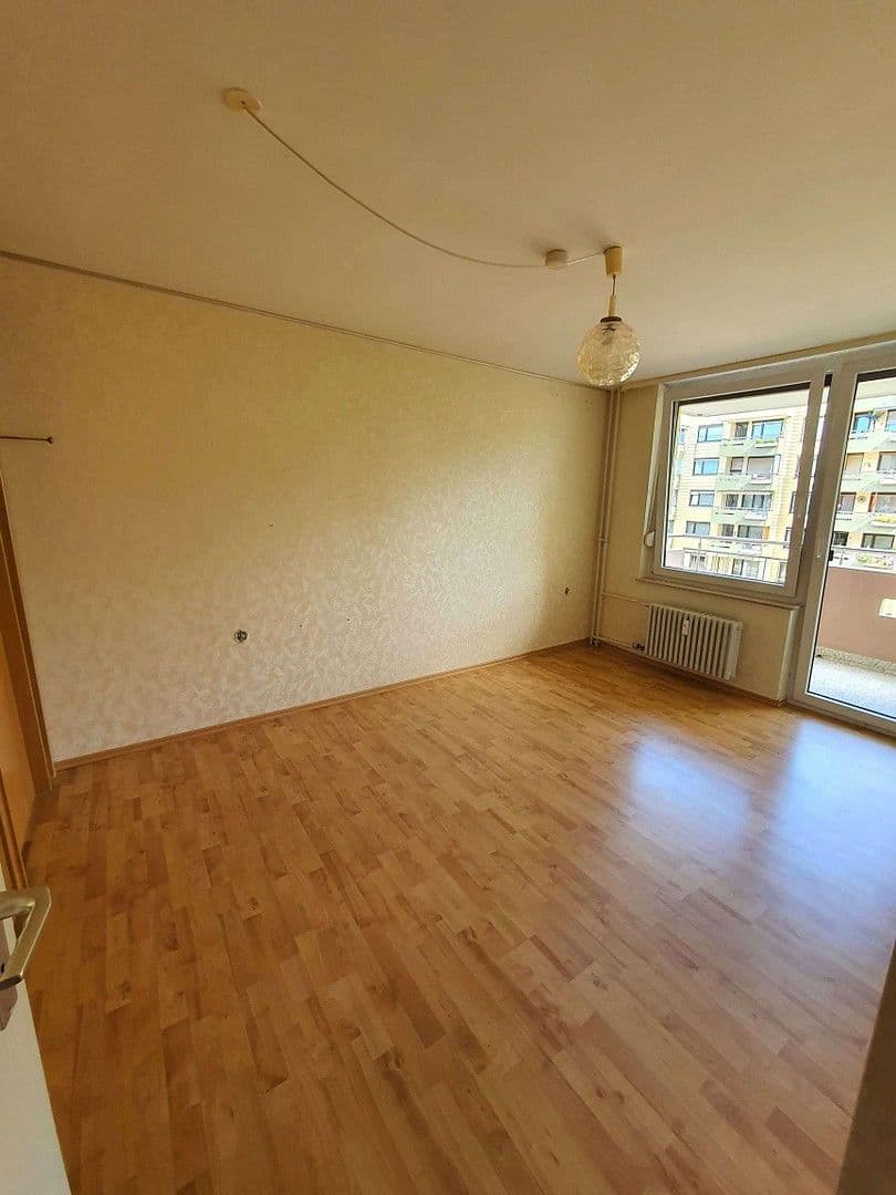 Pronájem bytu 3+kk 93 m², Pforzheim, Bádensko-Württembersko Pronájem bytu 3+kk 93 m², Pforzheim, Bádensko-Württembersko