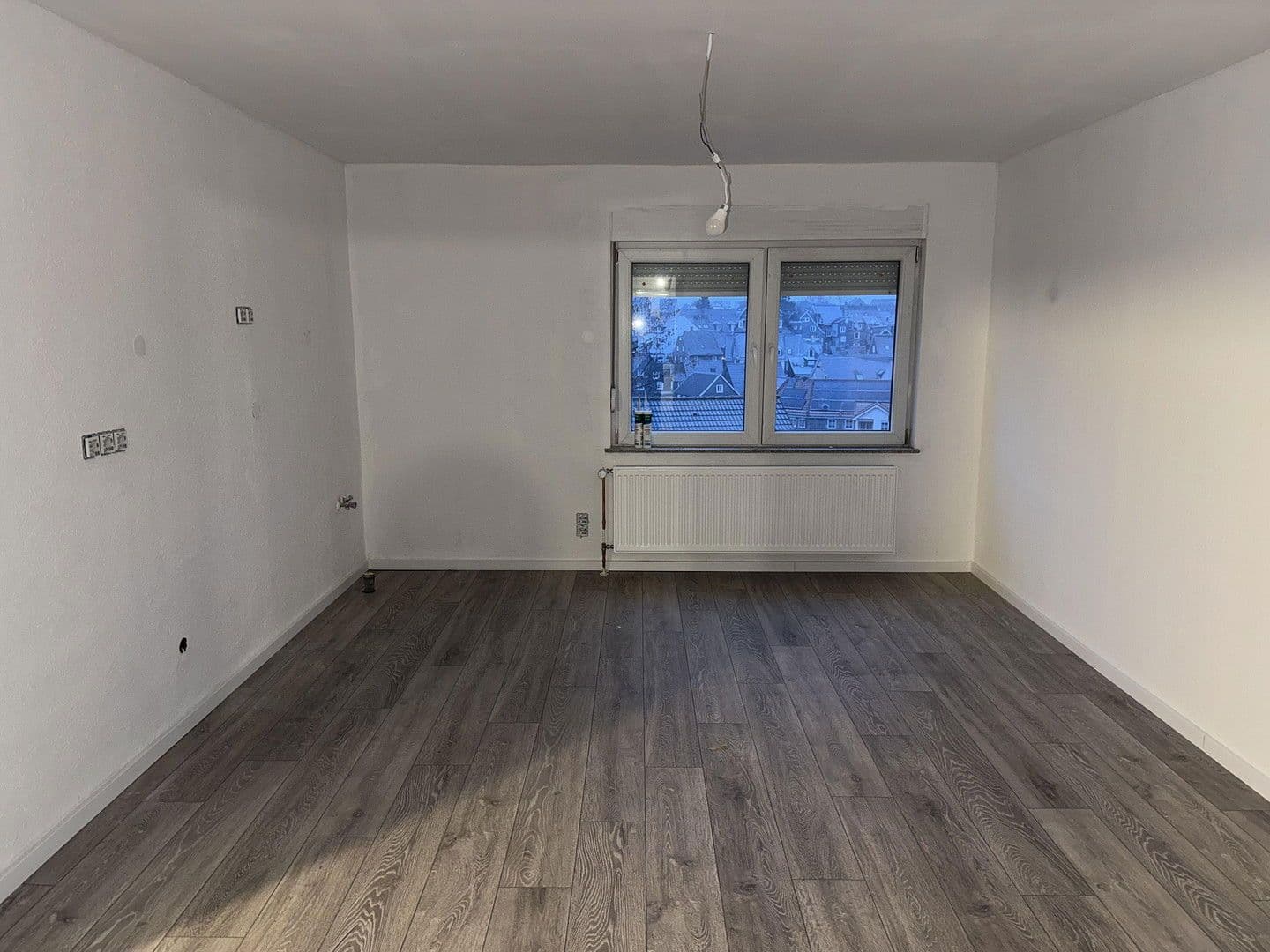 Pronájem bytu 3+1 65 m², Fürstenberg Straße 14, Hückeswagen, Severní Porýní-Vestfálsko Pronájem bytu 3+1 65 m², Fürstenberg Straße 14, Hückeswagen, Severní Porýní-Vestfálsko