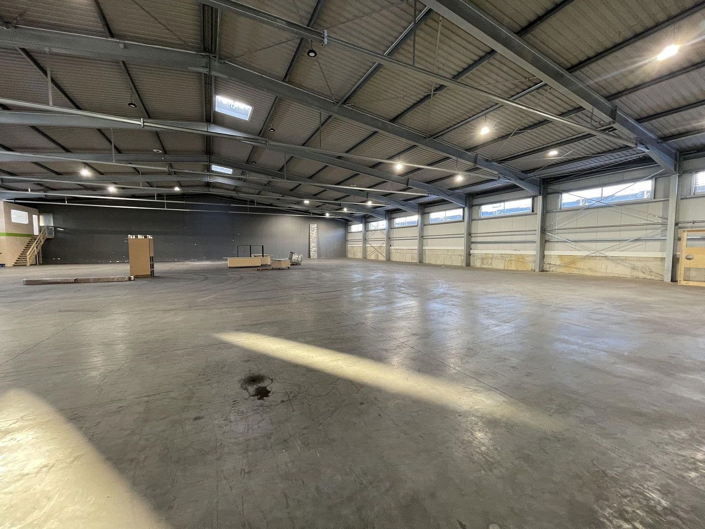 Pronájem nebytového prostoru 1.600 m², Allinger Straße 8b, Vilshofen an der Donau, Bavorsko Pronájem nebytového prostoru 1.600 m², Allinger Straße 8b, Vilshofen an der Donau, Bavorsko