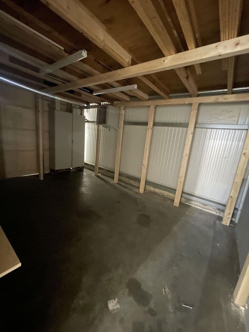 Pronájem nebytového prostoru 1.600 m², Allinger Straße 8b, Vilshofen an der Donau, Bavorsko Pronájem nebytového prostoru 1.600 m², Allinger Straße 8b, Vilshofen an der Donau, Bavorsko