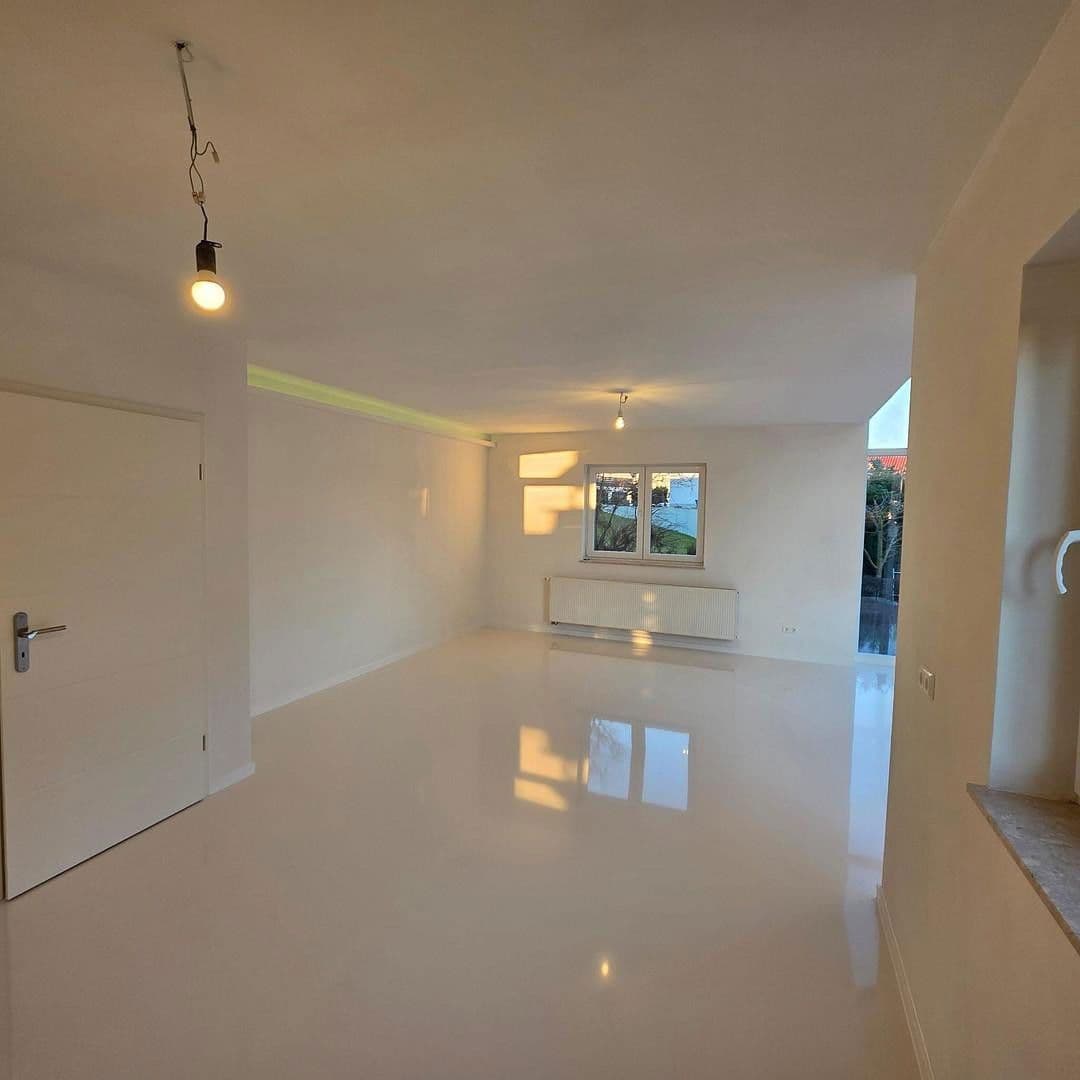 Prodej domu 121 m², pozemek 554 m², Deumener Weg 1, Hohenmölsen, Sasko-Anhaltsko Prodej domu 121 m², pozemek 554 m², Deumener Weg 1, Hohenmölsen, Sasko-Anhaltsko