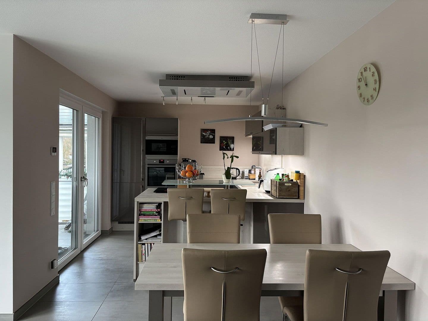 Prodej bytu 3+kk 97 m², Oberhausen, Severní Porýní-Vestfálsko Prodej bytu 3+kk 97 m², Oberhausen, Severní Porýní-Vestfálsko