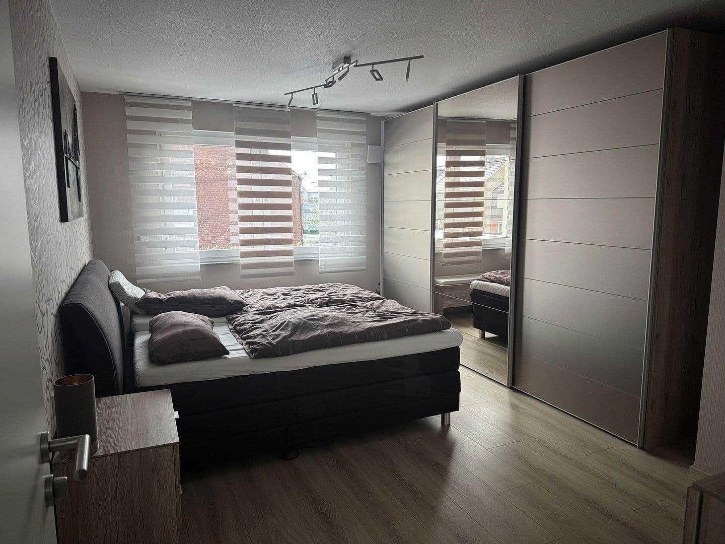 Prodej bytu 3+kk 97 m², Oberhausen, Severní Porýní-Vestfálsko Prodej bytu 3+kk 97 m², Oberhausen, Severní Porýní-Vestfálsko