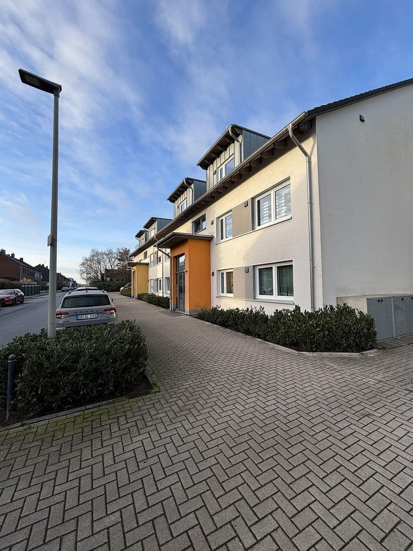 Prodej bytu 3+kk 97 m², Oberhausen, Severní Porýní-Vestfálsko Prodej bytu 3+kk 97 m², Oberhausen, Severní Porýní-Vestfálsko