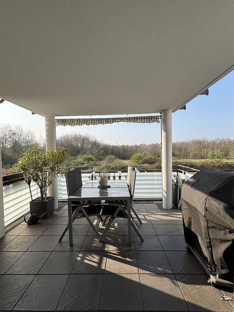 Prodej bytu 3+kk 97 m², Oberhausen, Severní Porýní-Vestfálsko Prodej bytu 3+kk 97 m², Oberhausen, Severní Porýní-Vestfálsko