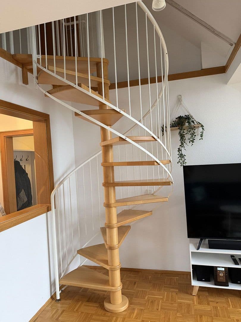 Pronájem bytu 3+1 63 m², Vöhlinstrasse 26, Memmingen, Bavorsko Pronájem bytu 3+1 63 m², Vöhlinstrasse 26, Memmingen, Bavorsko