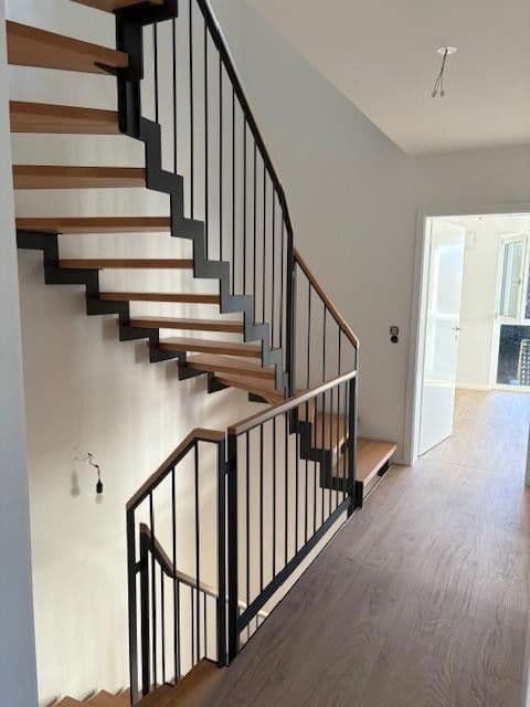 Pronájem domu 173 m², pozemek 250 m², Waldstr. 10, Oberpframmern, Bavorsko Pronájem domu 173 m², pozemek 250 m², Waldstr. 10, Oberpframmern, Bavorsko