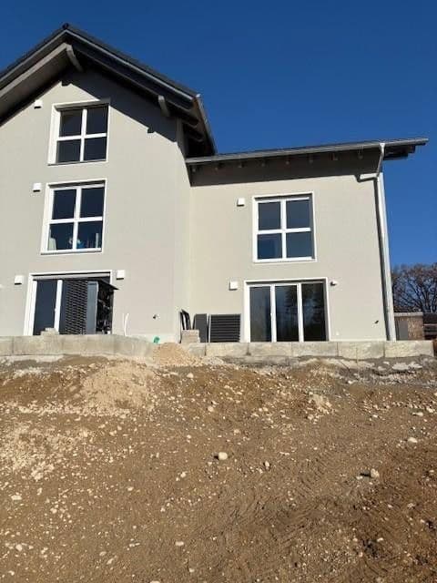 Pronájem domu 173 m², pozemek 250 m², Waldstr. 10, Oberpframmern, Bavorsko Pronájem domu 173 m², pozemek 250 m², Waldstr. 10, Oberpframmern, Bavorsko