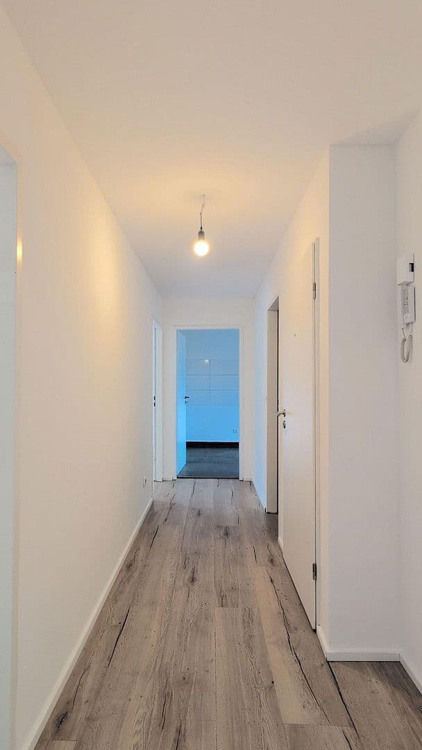 Pronájem bytu 3+1 95 m², Dessau-Roßlau, Sasko-Anhaltsko Pronájem bytu 3+1 95 m², Dessau-Roßlau, Sasko-Anhaltsko