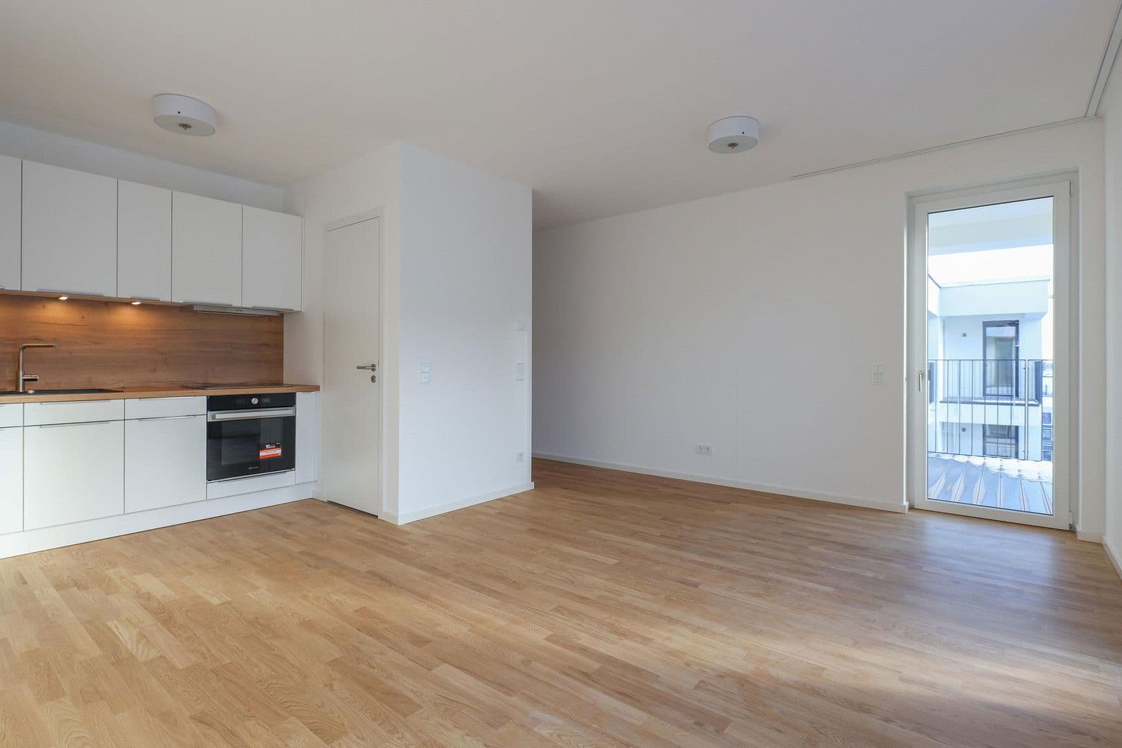 Pronájem bytu 2+1 56 m², Berlin, Berlín Pronájem bytu 2+1 56 m², Berlin, Berlín
