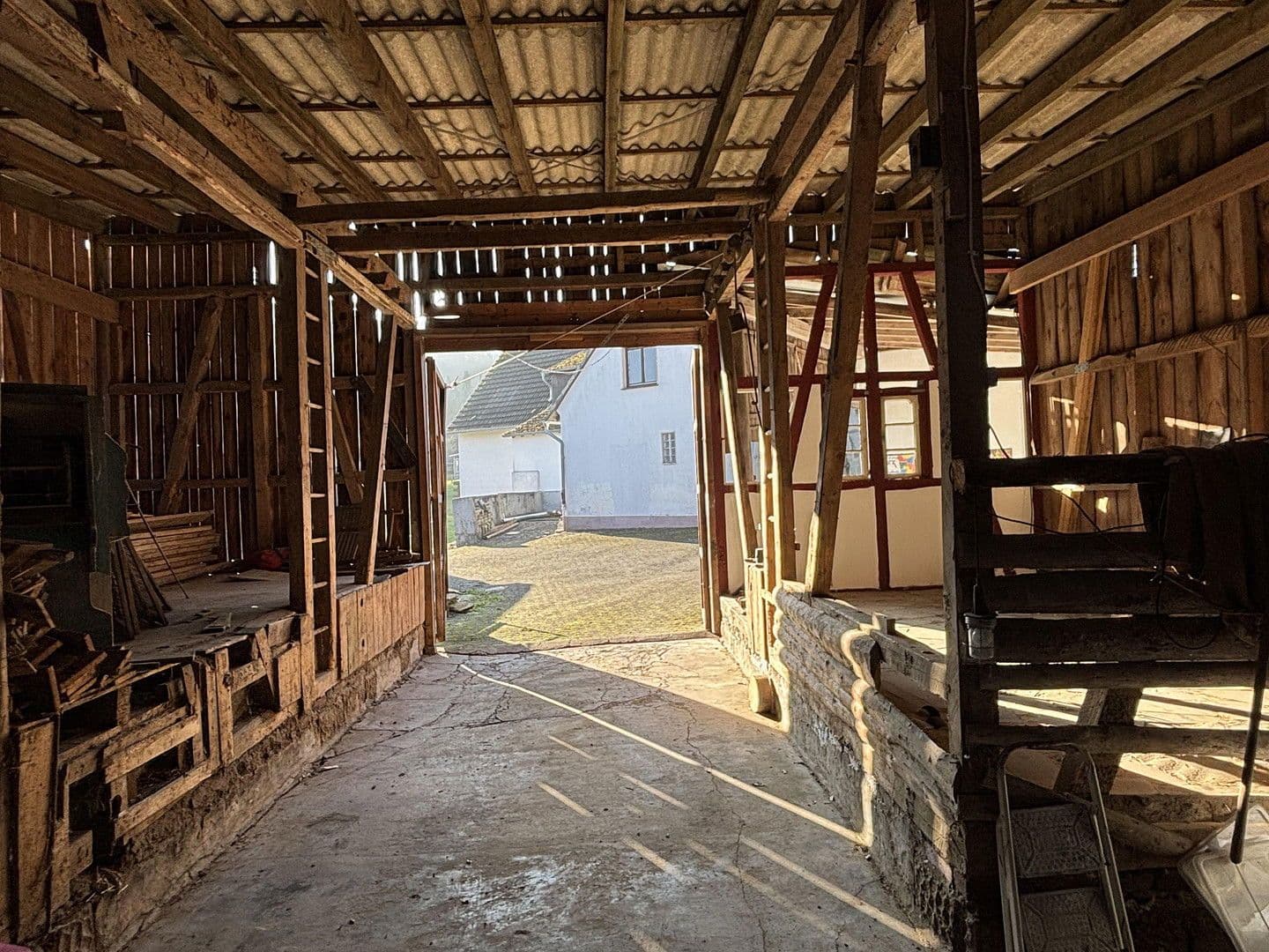 Prodej domu 208 m², pozemek 8.321 m², Lindlar, Severní Porýní-Vestfálsko Prodej domu 208 m², pozemek 8.321 m², Lindlar, Severní Porýní-Vestfálsko