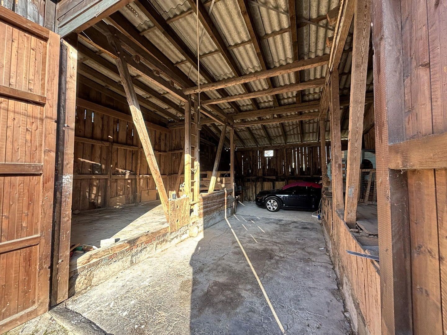 Prodej domu 208 m², pozemek 8.321 m², Lindlar, Severní Porýní-Vestfálsko Prodej domu 208 m², pozemek 8.321 m², Lindlar, Severní Porýní-Vestfálsko