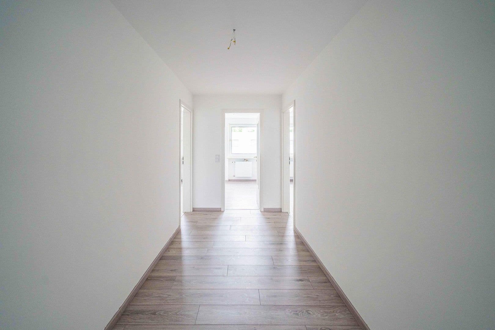 Pronájem bytu 3+1 82 m², Spandauer Straße 2, Regensburg, Bavorsko Pronájem bytu 3+1 82 m², Spandauer Straße 2, Regensburg, Bavorsko