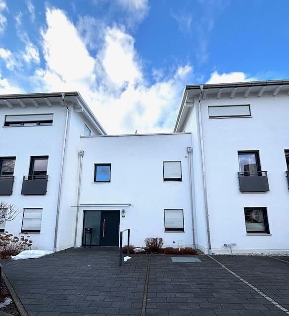 Pronájem bytu 2+1 60 m², Holzkirchen, Bavorsko Pronájem bytu 2+1 60 m², Holzkirchen, Bavorsko