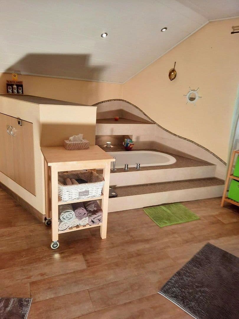 Prodej domu 185 m², pozemek 680 m², Embachsiedlung 33, Malgersdorf, Bavorsko Prodej domu 185 m², pozemek 680 m², Embachsiedlung 33, Malgersdorf, Bavorsko