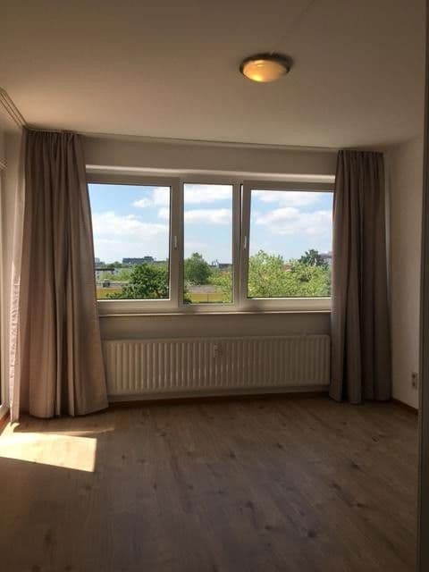 Pronájem bytu 3+1 64 m², Hannover, Dolní Sasko Pronájem bytu 3+1 64 m², Hannover, Dolní Sasko