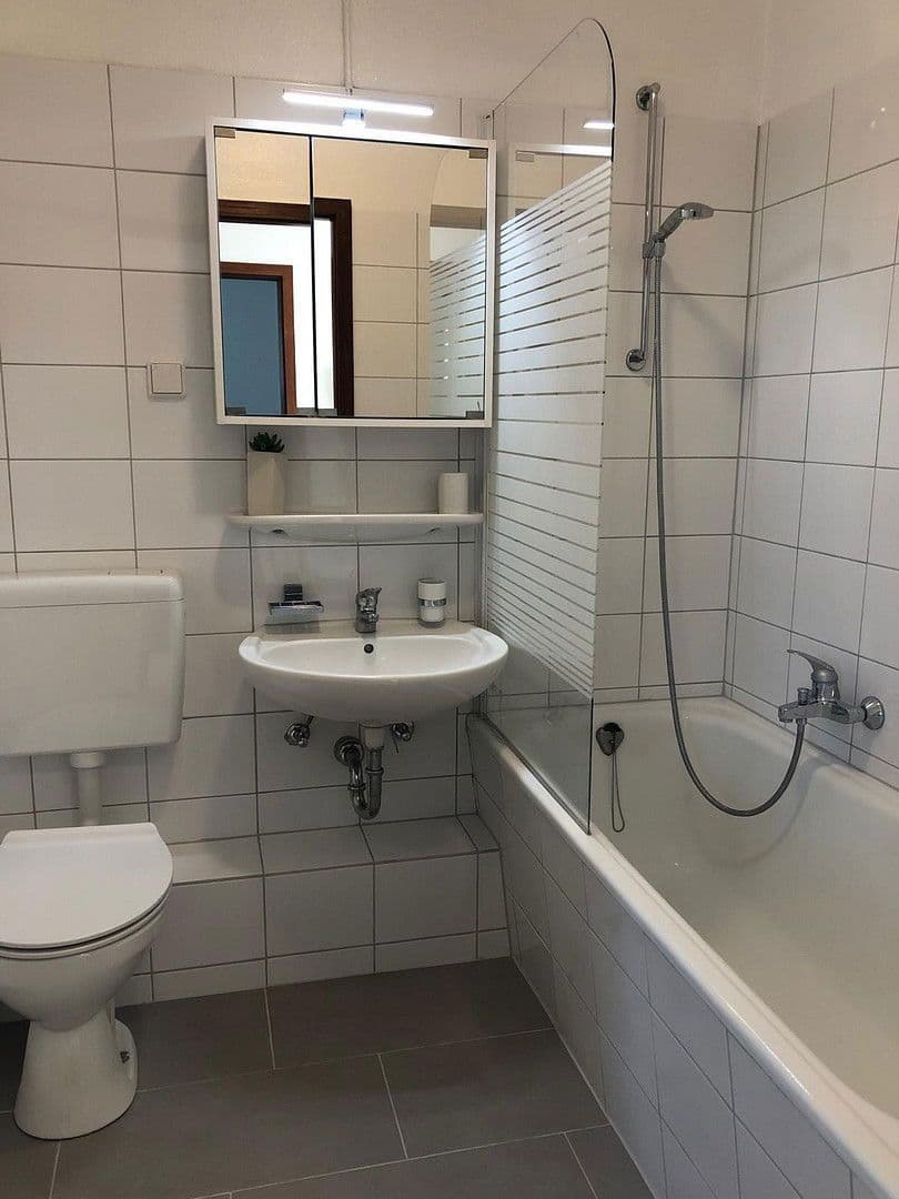 Pronájem bytu 3+1 64 m², Hannover, Dolní Sasko Pronájem bytu 3+1 64 m², Hannover, Dolní Sasko