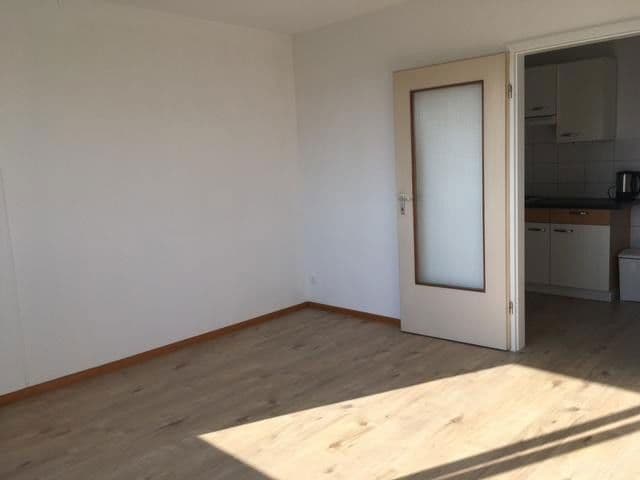 Pronájem bytu 3+1 64 m², Hannover, Dolní Sasko Pronájem bytu 3+1 64 m², Hannover, Dolní Sasko