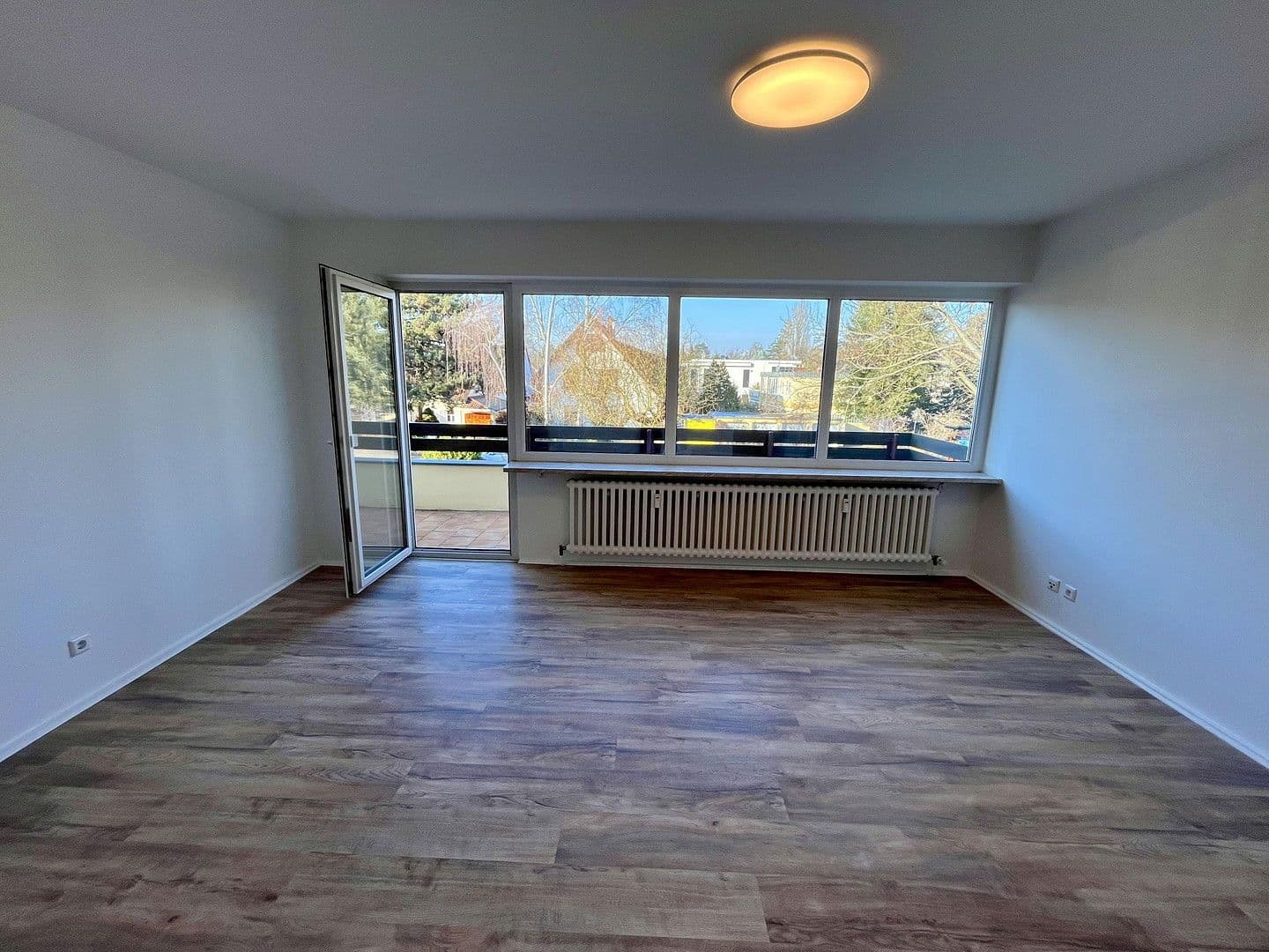 Prodej bytu 3+1 78 m², Dahlemer Weg 93, Berlin, Berlín Prodej bytu 3+1 78 m², Dahlemer Weg 93, Berlin, Berlín