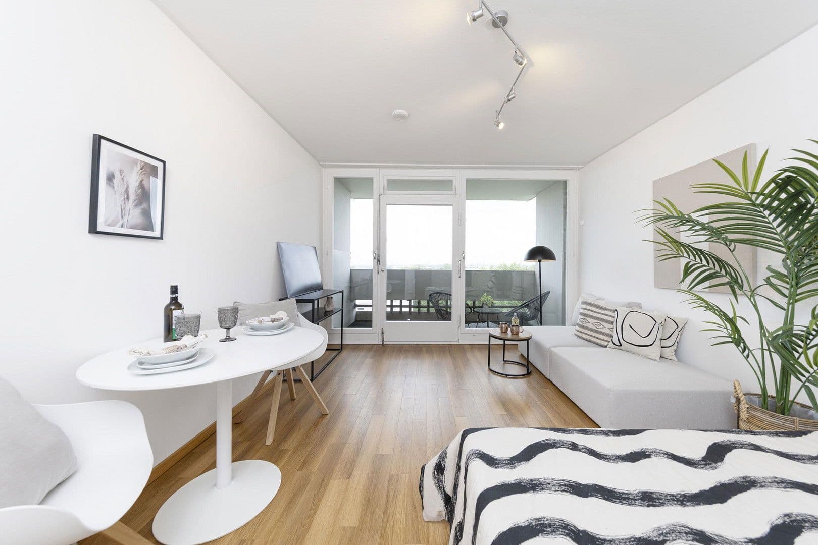 Pronájem bytu 1+kk 44 m², Springerstr. 8, München, Bavorsko Pronájem bytu 1+kk 44 m², Springerstr. 8, München, Bavorsko