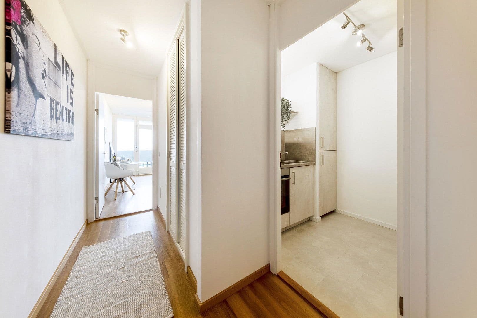 Pronájem bytu 1+kk 44 m², Springerstr. 8, München, Bavorsko Pronájem bytu 1+kk 44 m², Springerstr. 8, München, Bavorsko