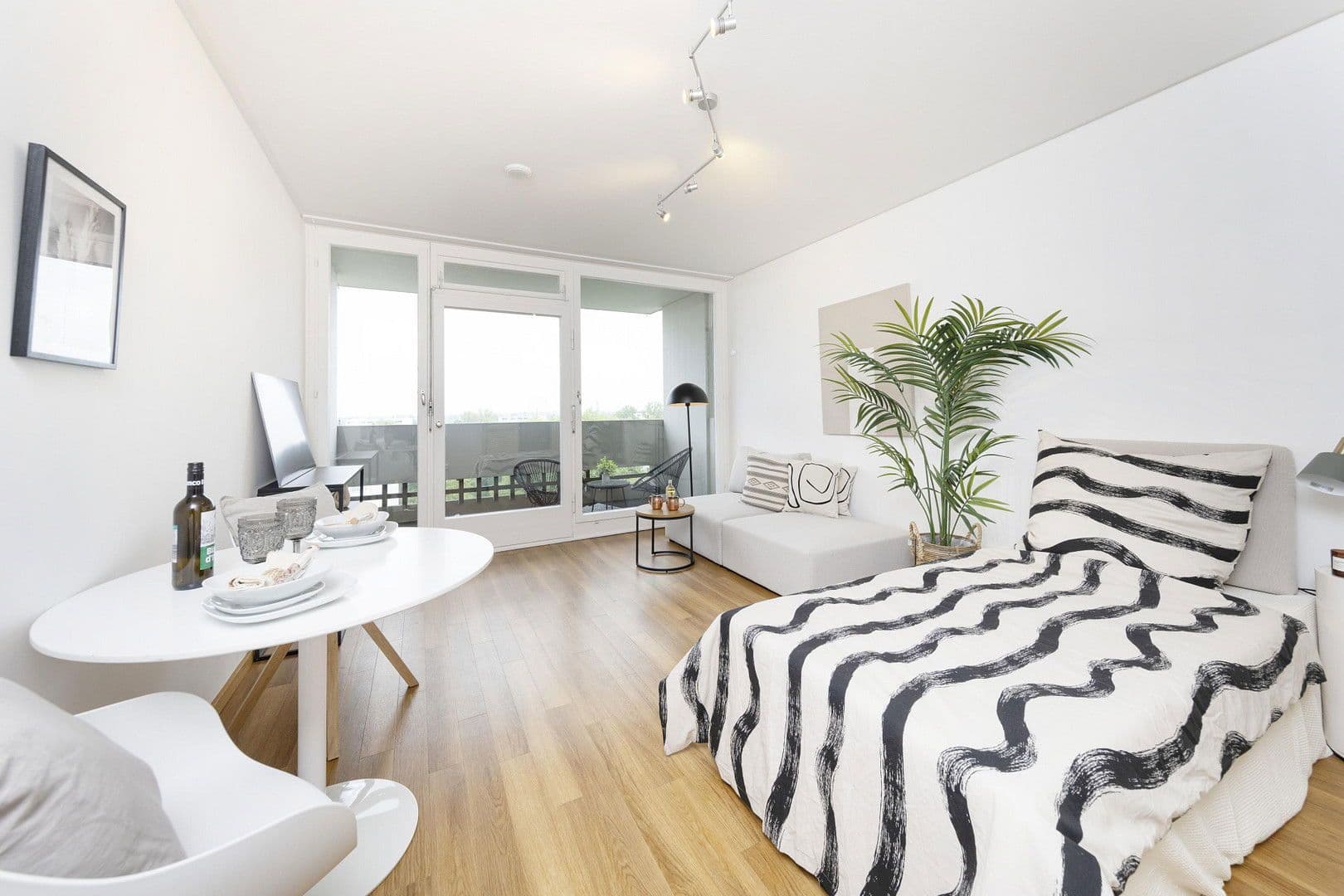 Pronájem bytu 1+kk 44 m², Springerstr. 8, München, Bavorsko Pronájem bytu 1+kk 44 m², Springerstr. 8, München, Bavorsko