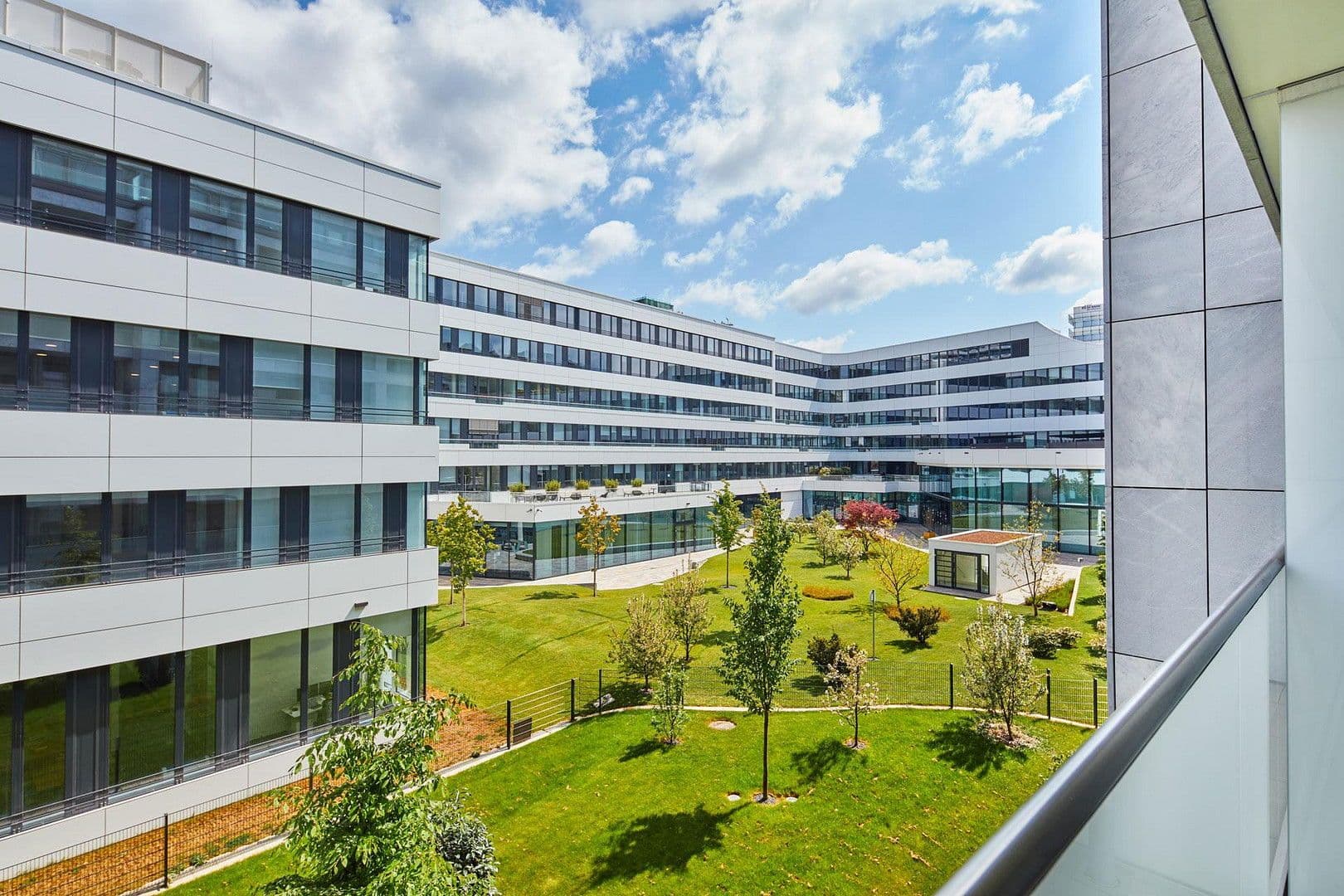 Pronájem bytu 34 m², Stuttgart, Bádensko-Württembersko Pronájem bytu 34 m², Stuttgart, Bádensko-Württembersko