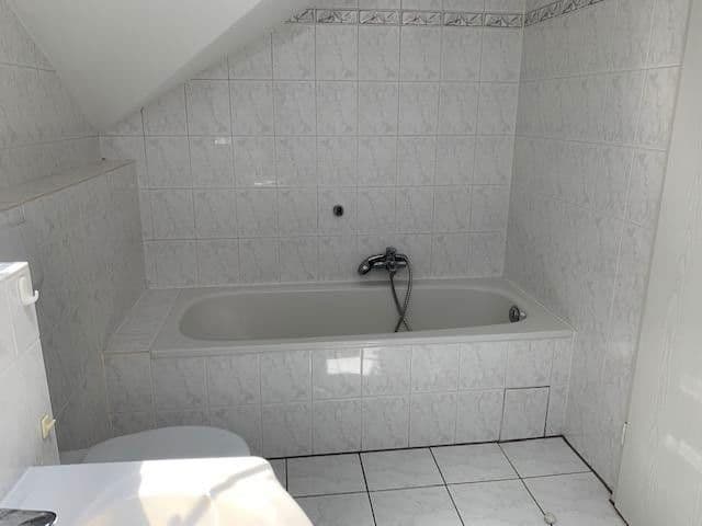 Pronájem bytu 3+1 105 m², Ingelheim am Rhein, Porýní-Falc Pronájem bytu 3+1 105 m², Ingelheim am Rhein, Porýní-Falc