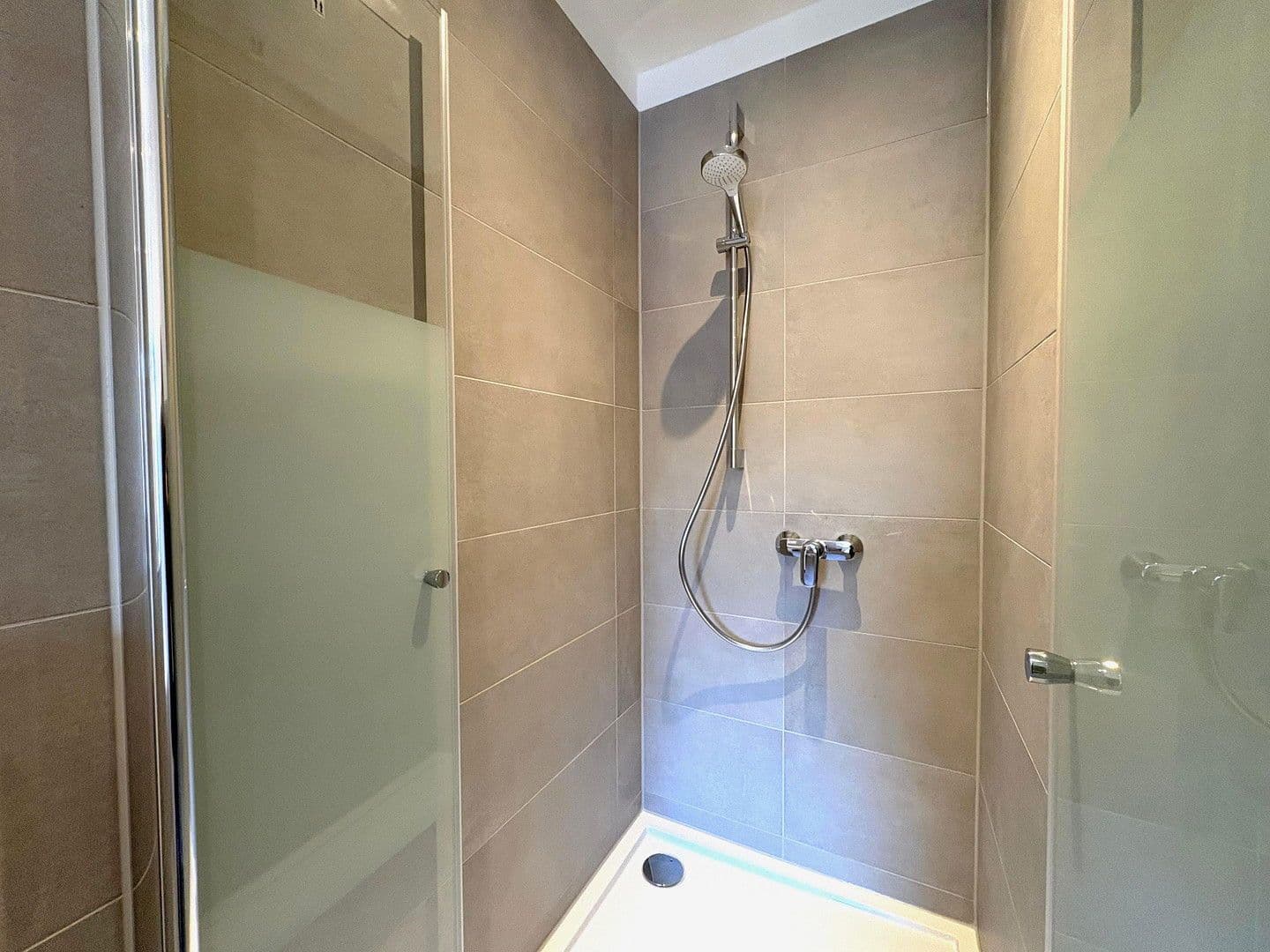 Prodej bytu 3+1 114 m², Kuthstraße 87, Köln, Severní Porýní-Vestfálsko Prodej bytu 3+1 114 m², Kuthstraße 87, Köln, Severní Porýní-Vestfálsko