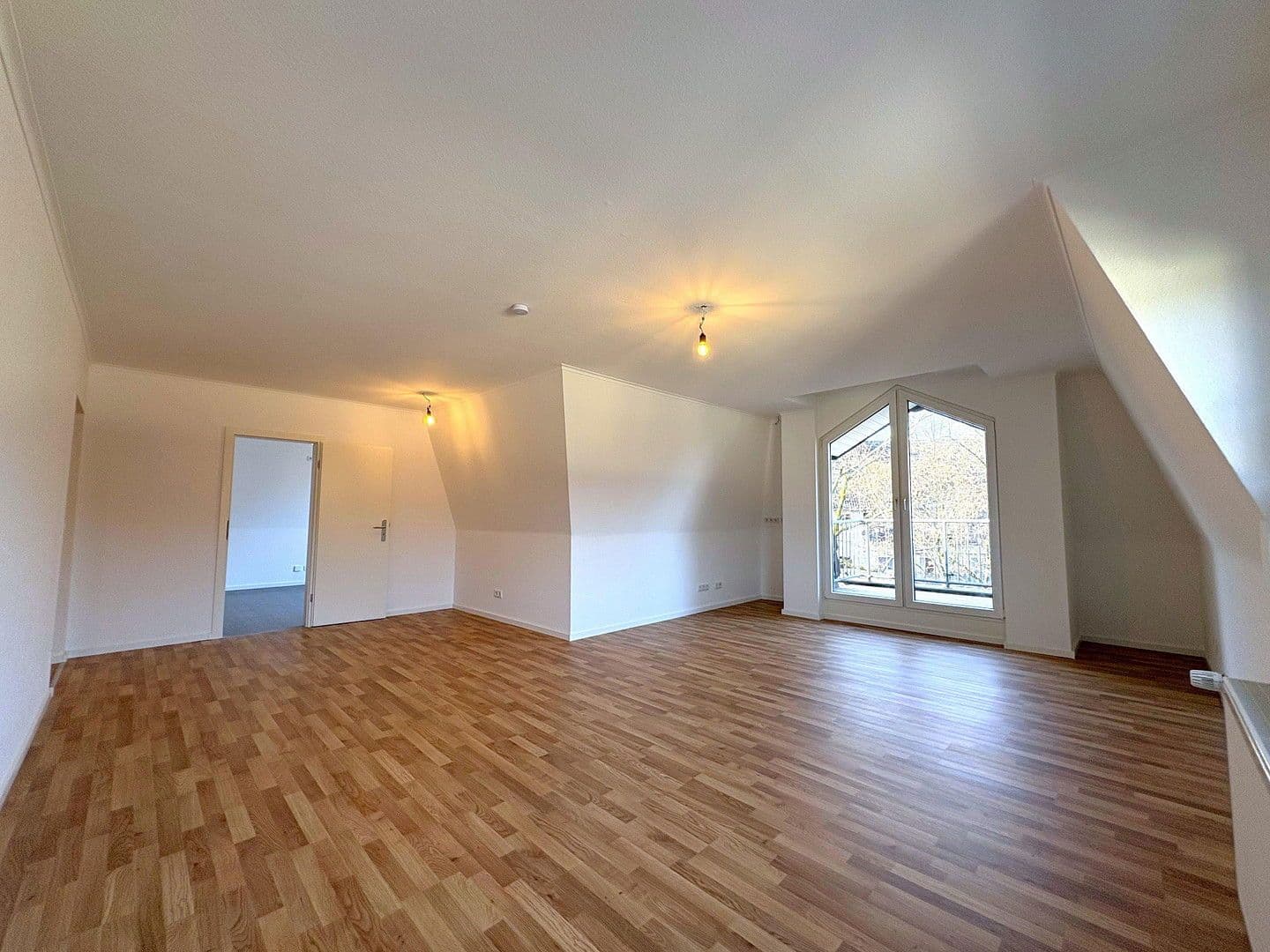 Prodej bytu 3+1 114 m², Kuthstraße 87, Köln, Severní Porýní-Vestfálsko Prodej bytu 3+1 114 m², Kuthstraße 87, Köln, Severní Porýní-Vestfálsko