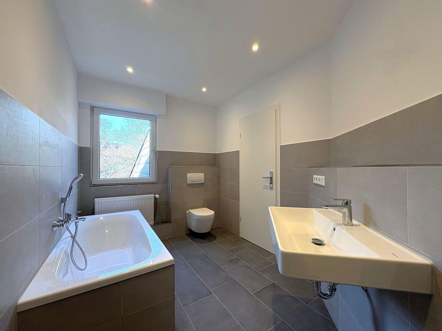 Prodej bytu 3+1 114 m², Kuthstraße 87, Köln, Severní Porýní-Vestfálsko Prodej bytu 3+1 114 m², Kuthstraße 87, Köln, Severní Porýní-Vestfálsko