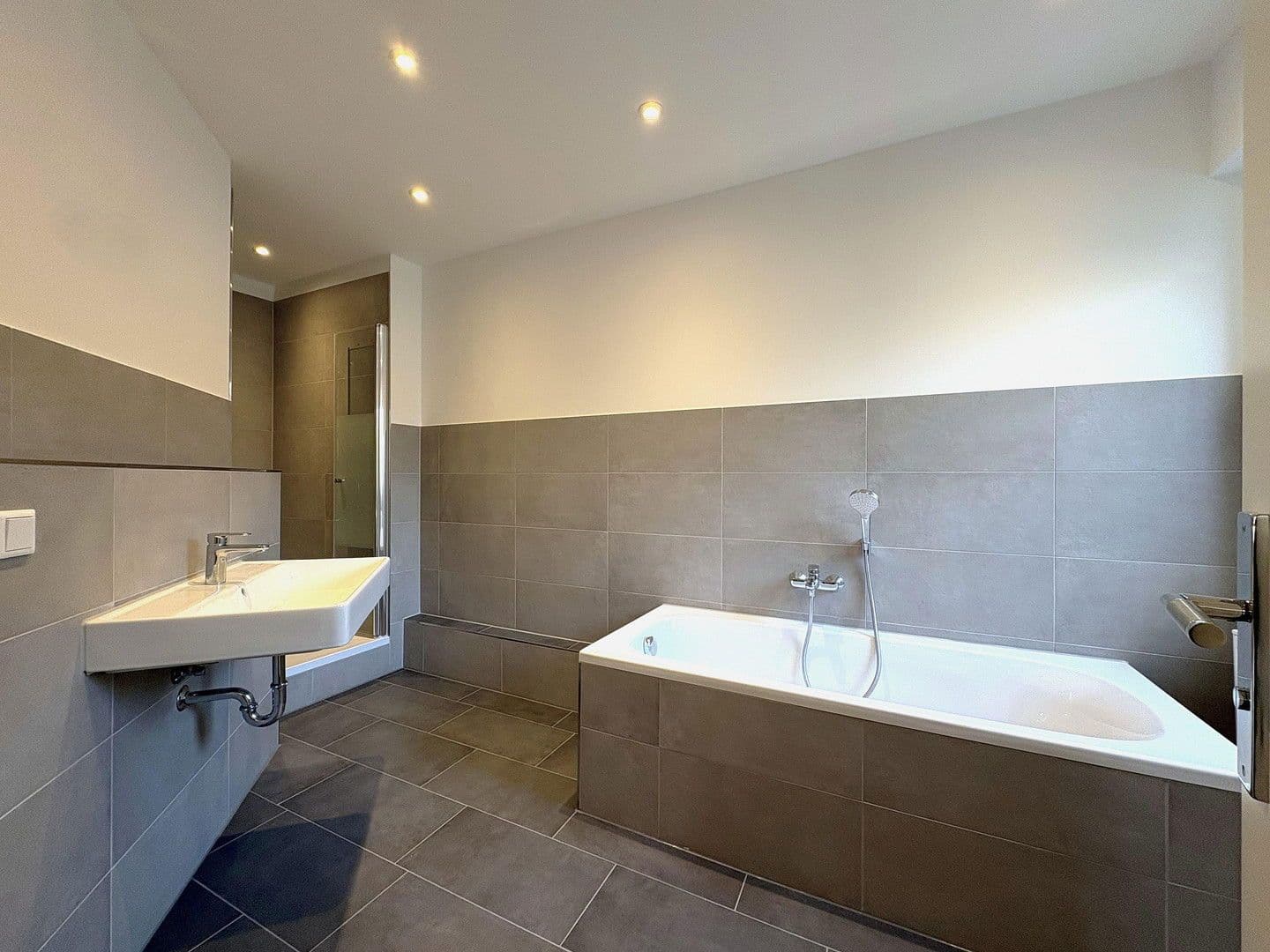 Prodej bytu 3+1 114 m², Kuthstraße 87, Köln, Severní Porýní-Vestfálsko Prodej bytu 3+1 114 m², Kuthstraße 87, Köln, Severní Porýní-Vestfálsko