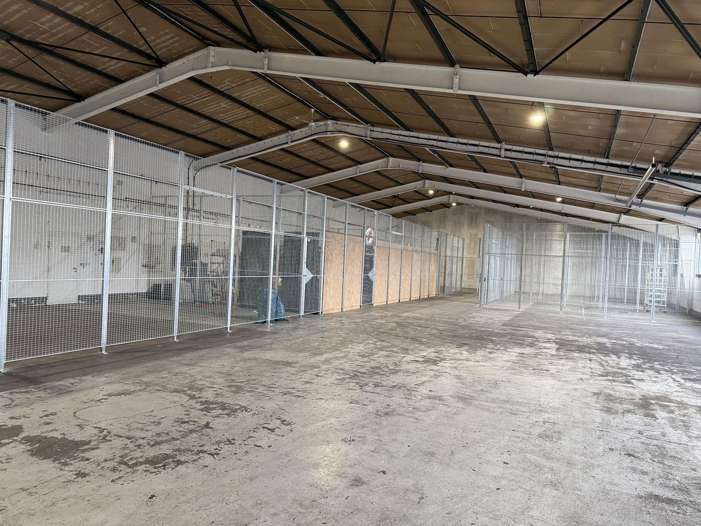 Pronájem nebytového prostoru 1.500 m², Daimlerstraße 34, Walldorf, Bádensko-Württembersko Pronájem nebytového prostoru 1.500 m², Daimlerstraße 34, Walldorf, Bádensko-Württembersko