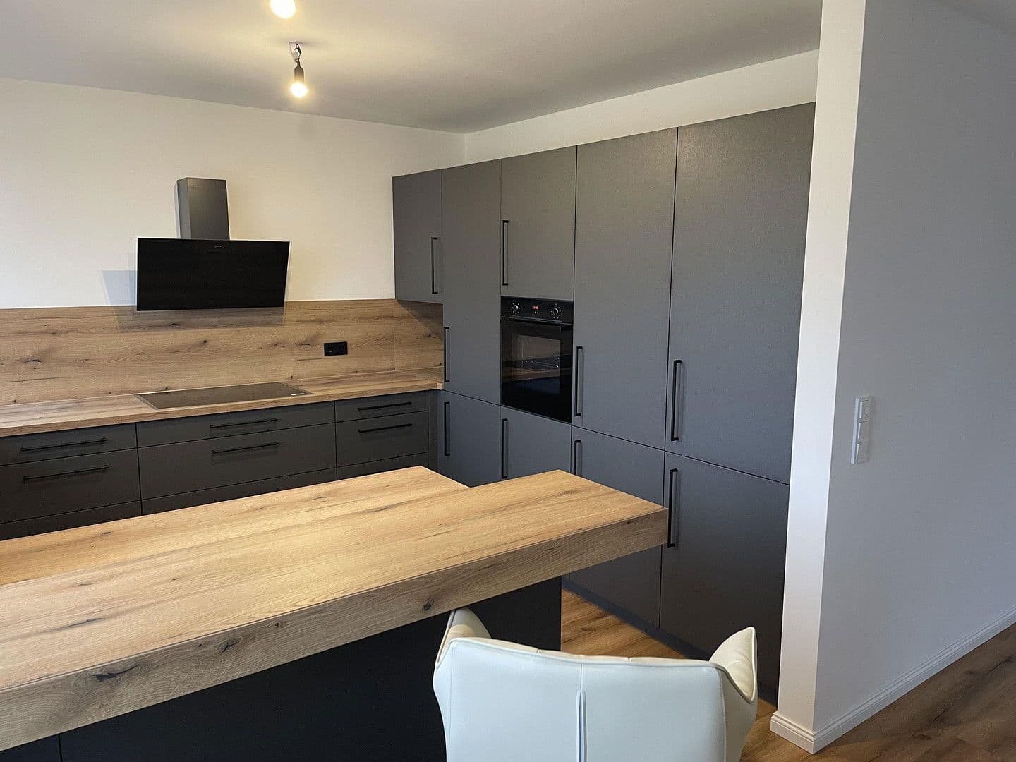 Pronájem bytu 4+1 93 m², Faslamsstieg 2, Winsen (Luhe), Dolní Sasko Pronájem bytu 4+1 93 m², Faslamsstieg 2, Winsen (Luhe), Dolní Sasko