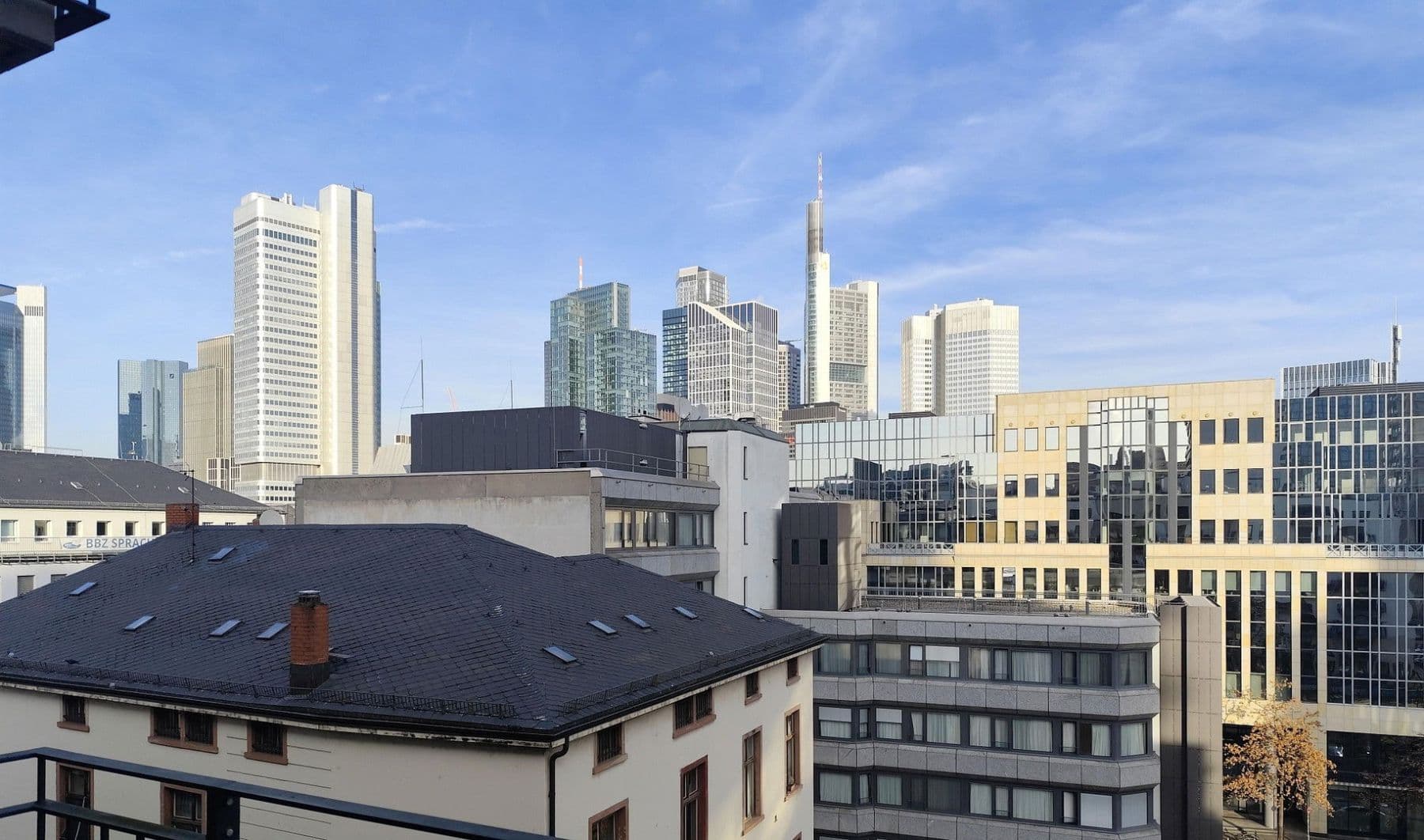 Pronájem bytu 1+1 35 m², Frankfurt (Main), Hessen Pronájem bytu 1+1 35 m², Frankfurt (Main), Hessen