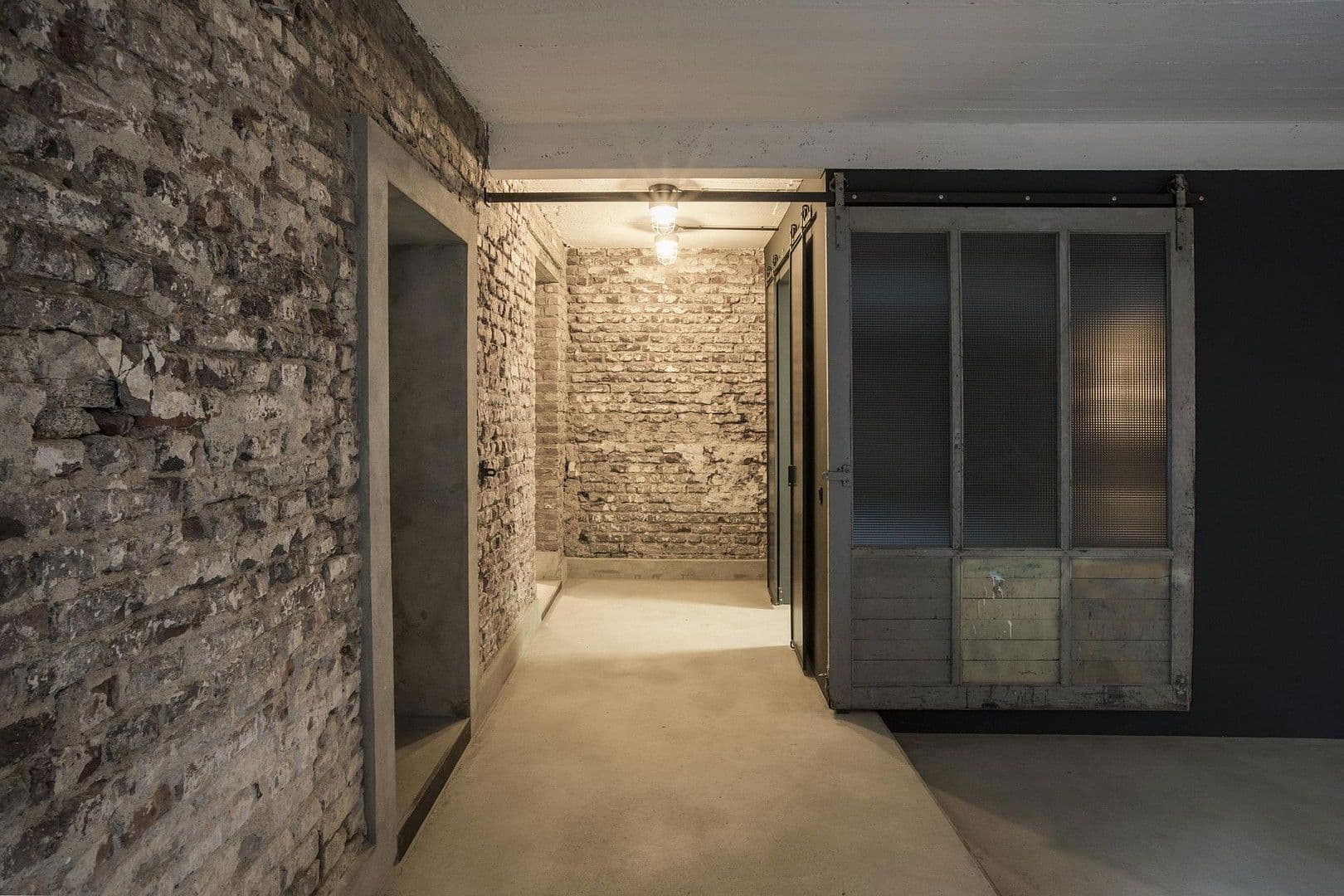 Prodej domu 360 m², pozemek 403 m², Jahnstraße 16a, Düsseldorf, Severní Porýní-Vestfálsko Prodej domu 360 m², pozemek 403 m², Jahnstraße 16a, Düsseldorf, Severní Porýní-Vestfálsko