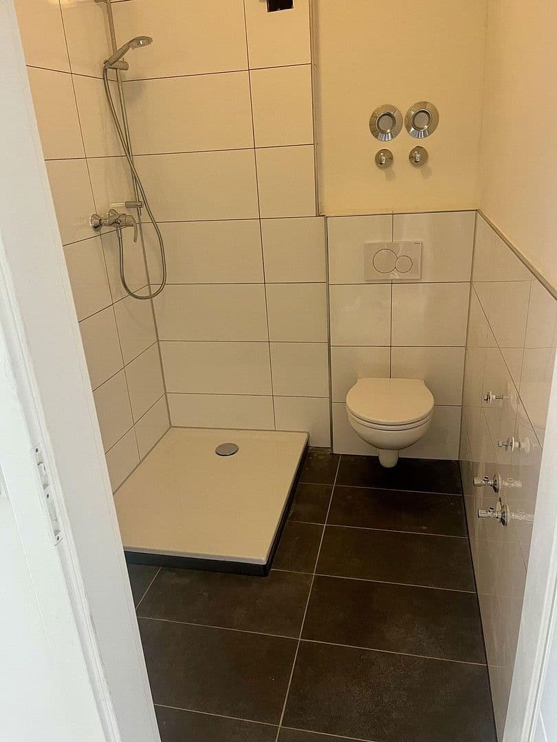 Prodej bytu 2+1 65 m², Köln, Severní Porýní-Vestfálsko Prodej bytu 2+1 65 m², Köln, Severní Porýní-Vestfálsko