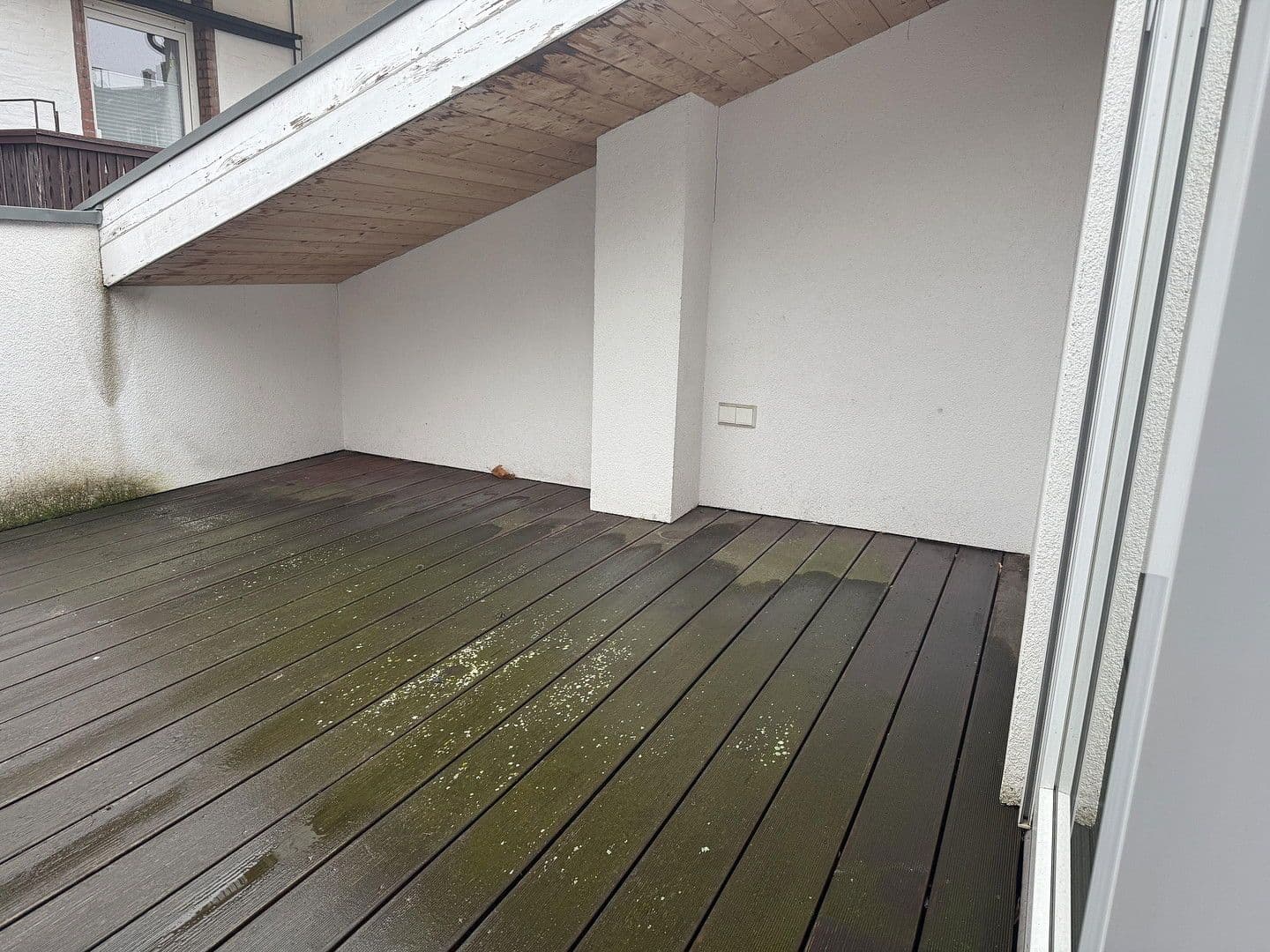 Pronájem domu 120 m², pozemek 200 m², Frankfurt, Hessen Pronájem domu 120 m², pozemek 200 m², Frankfurt, Hessen