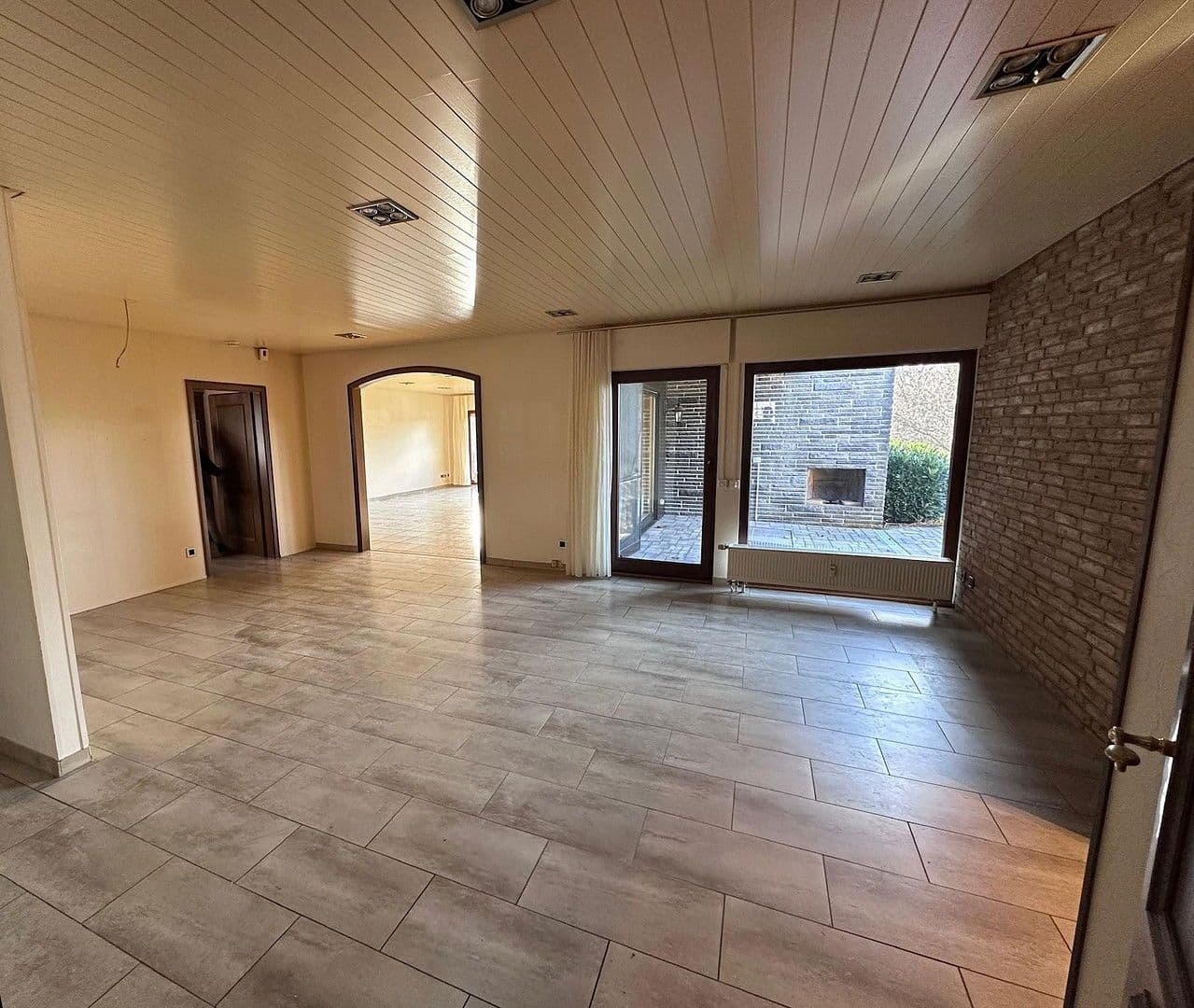 Prodej domu 228 m², pozemek 1.058 m², Solingen, Severní Porýní-Vestfálsko Prodej domu 228 m², pozemek 1.058 m², Solingen, Severní Porýní-Vestfálsko