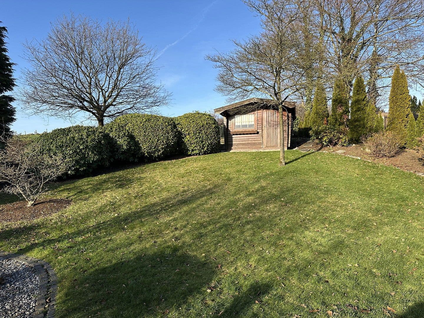 Prodej domu 228 m², pozemek 1.058 m², Solingen, Severní Porýní-Vestfálsko Prodej domu 228 m², pozemek 1.058 m², Solingen, Severní Porýní-Vestfálsko