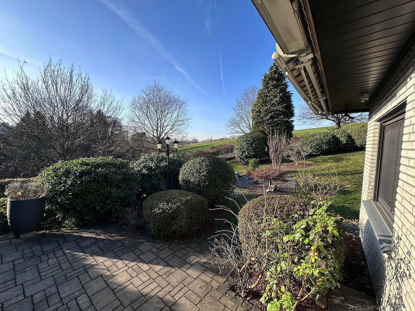 Prodej domu 228 m², pozemek 1.058 m², Solingen, Severní Porýní-Vestfálsko Prodej domu 228 m², pozemek 1.058 m², Solingen, Severní Porýní-Vestfálsko