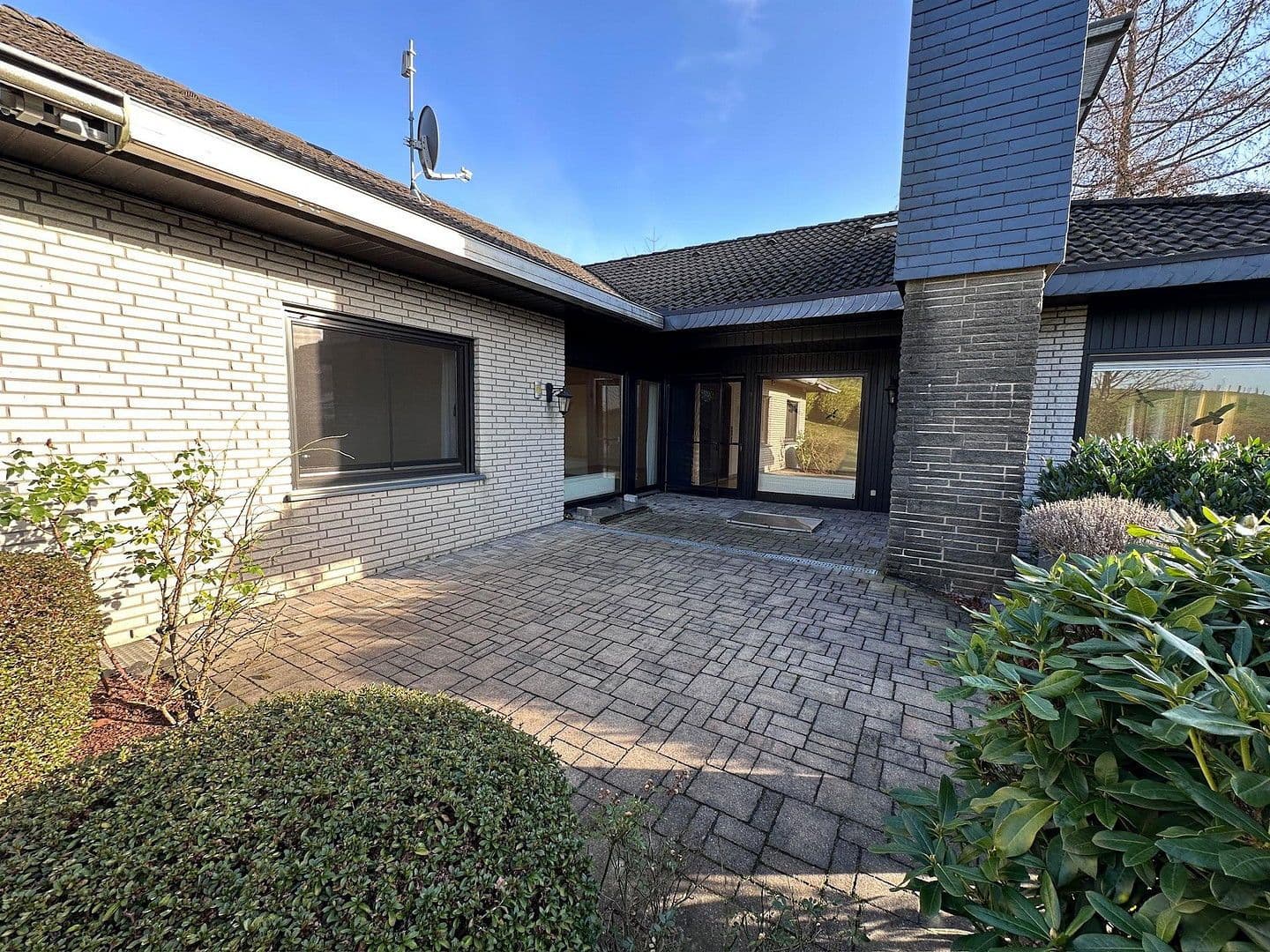 Prodej domu 228 m², pozemek 1.058 m², Solingen, Severní Porýní-Vestfálsko Prodej domu 228 m², pozemek 1.058 m², Solingen, Severní Porýní-Vestfálsko