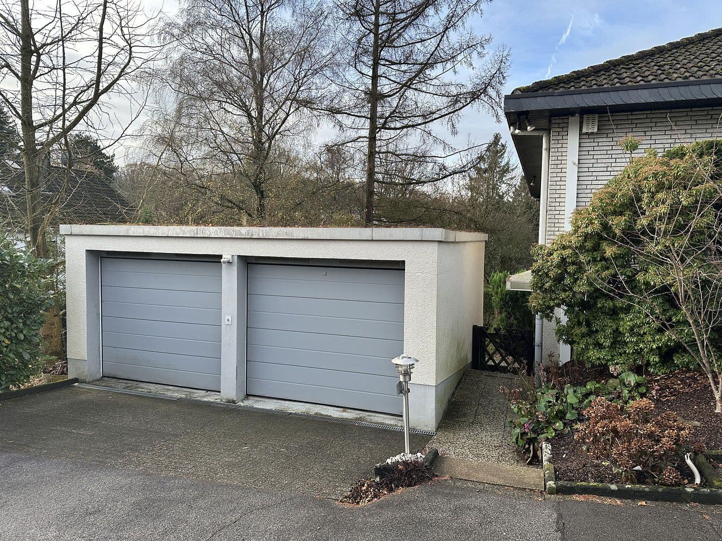 Prodej domu 228 m², pozemek 1.058 m², Solingen, Severní Porýní-Vestfálsko Prodej domu 228 m², pozemek 1.058 m², Solingen, Severní Porýní-Vestfálsko