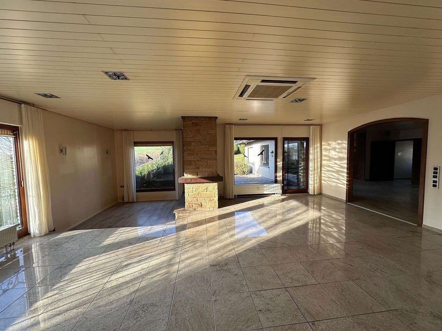 Prodej domu 228 m², pozemek 1.058 m², Solingen, Severní Porýní-Vestfálsko Prodej domu 228 m², pozemek 1.058 m², Solingen, Severní Porýní-Vestfálsko