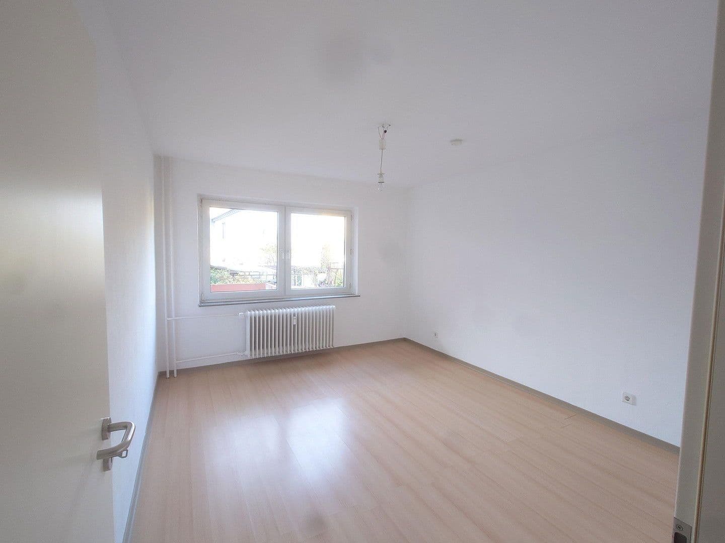 Pronájem bytu 3+1 64 m², Schlenhofstr. 23, Essen, Severní Porýní-Vestfálsko Pronájem bytu 3+1 64 m², Schlenhofstr. 23, Essen, Severní Porýní-Vestfálsko
