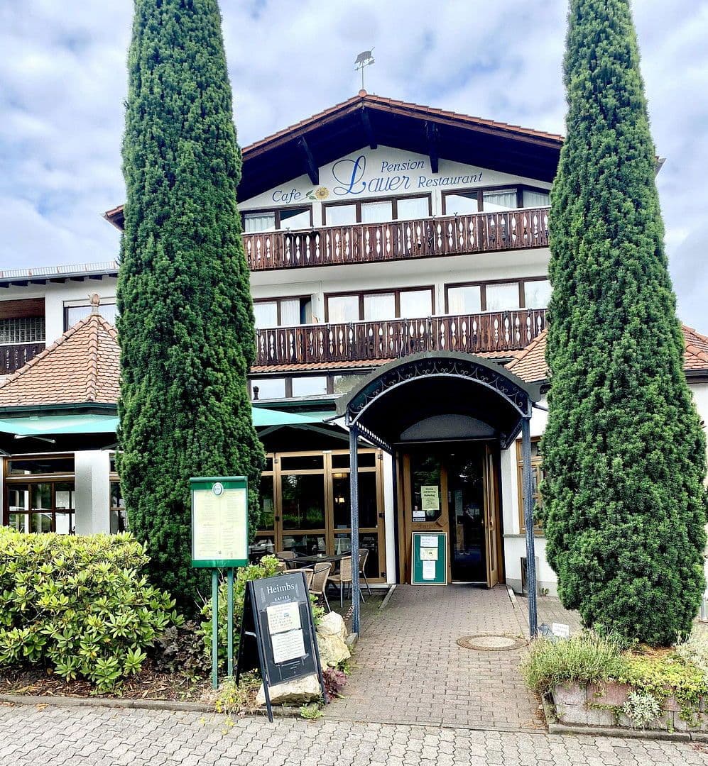 Prodej nebytového prostoru 1.445 m², Bad Soden-Salmünster, Hessen Prodej nebytového prostoru 1.445 m², Bad Soden-Salmünster, Hessen