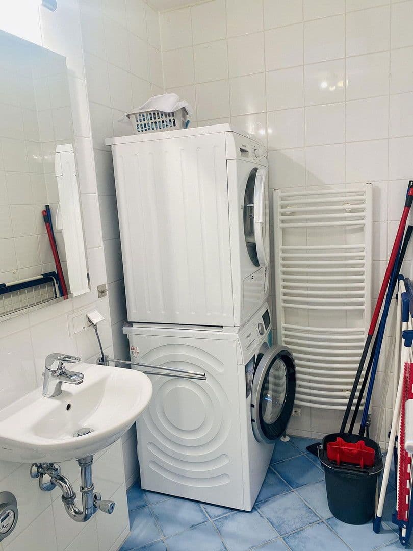 Pronájem bytu 3+1 88 m², St. Cajetan Str. 29, München, Bavorsko Pronájem bytu 3+1 88 m², St. Cajetan Str. 29, München, Bavorsko