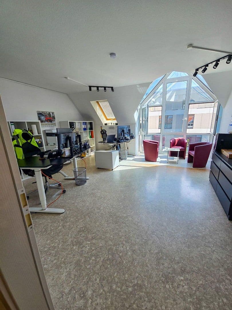 Prodej bytu 4+1 160 m², Hauptstraße 31, Ebersbach an der Fils, Bádensko-Württembersko Prodej bytu 4+1 160 m², Hauptstraße 31, Ebersbach an der Fils, Bádensko-Württembersko