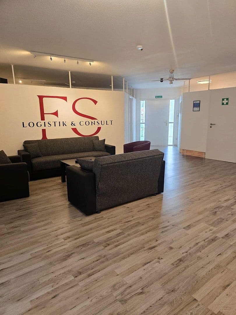 Prodej bytu 4+1 160 m², Hauptstraße 31, Ebersbach an der Fils, Bádensko-Württembersko Prodej bytu 4+1 160 m², Hauptstraße 31, Ebersbach an der Fils, Bádensko-Württembersko