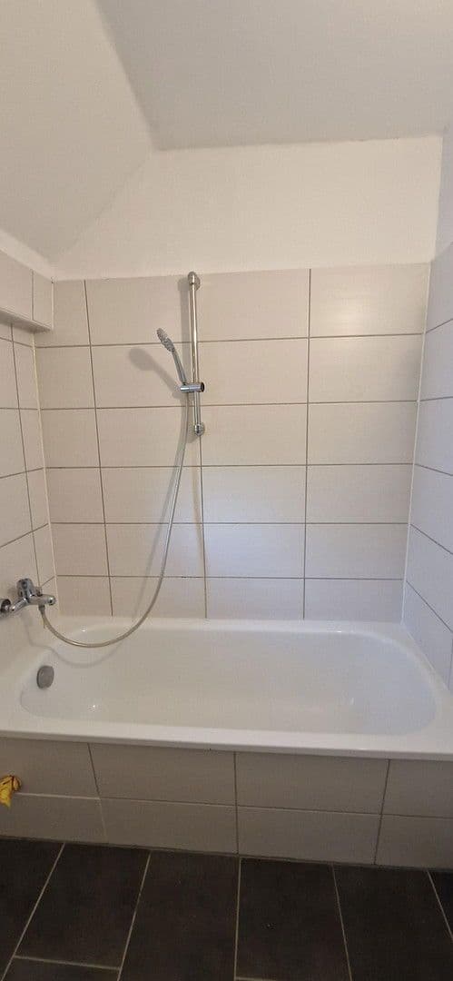 Pronájem bytu 2+1 49 m², Rottmannstr.7a, Bochum, Severní Porýní-Vestfálsko Pronájem bytu 2+1 49 m², Rottmannstr.7a, Bochum, Severní Porýní-Vestfálsko